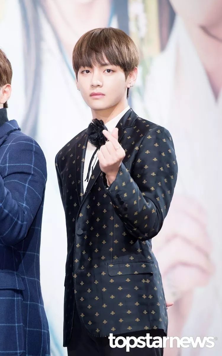 金泰亨生日快乐q版,金泰亨祝福别人生日快乐视频