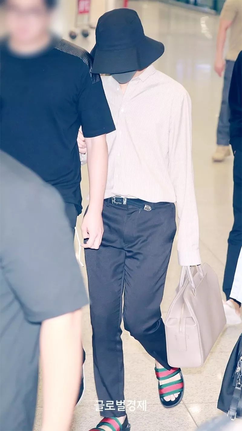 金泰亨生日快乐q版,金泰亨祝福别人生日快乐视频