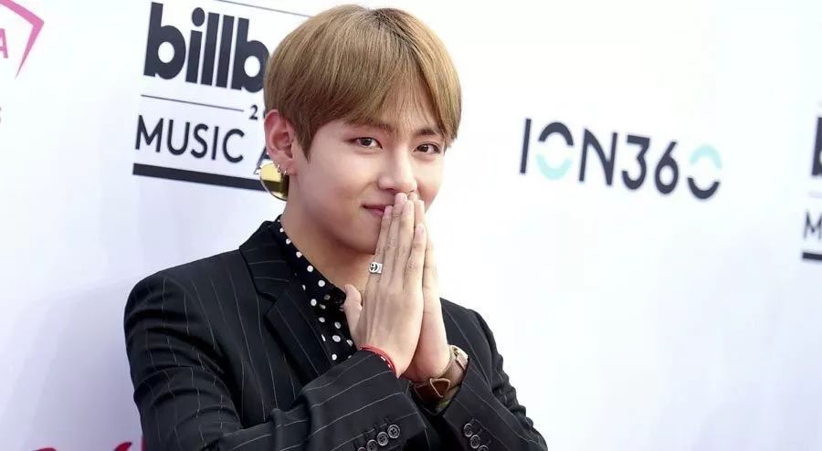 金泰亨生日快乐q版,金泰亨祝福别人生日快乐视频