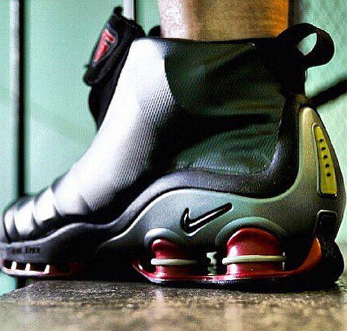 科比黑曼巴LOGO为什么这样设计