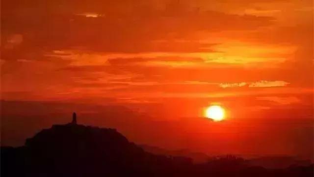 新年第一天去海边看日出,去海边看日出拍的照片