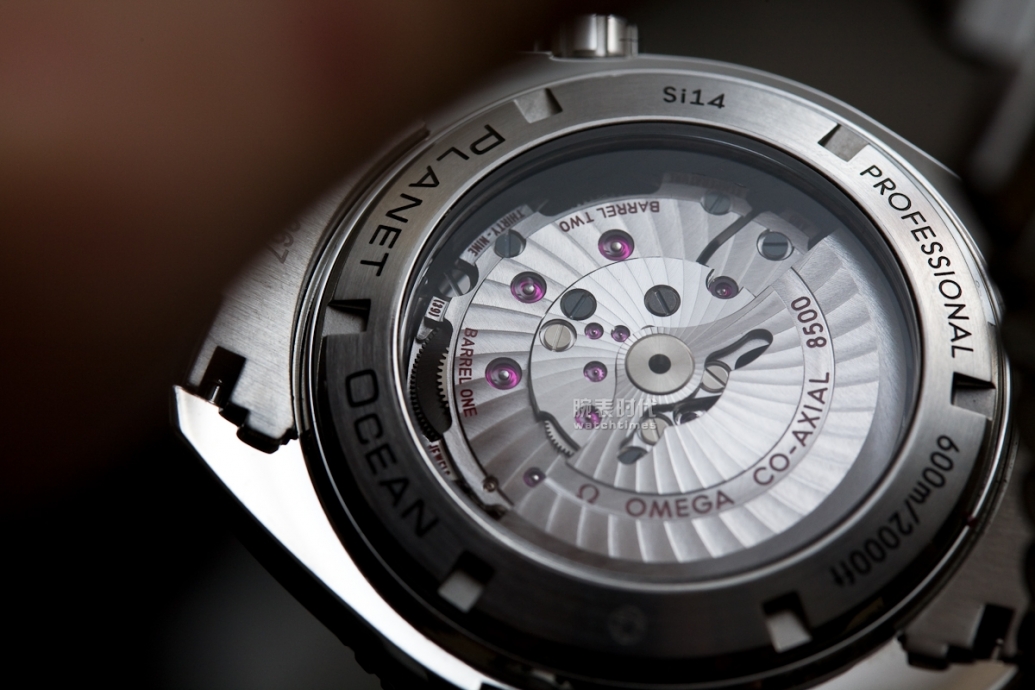 欧米茄8500假的多少钱,欧米茄海马po8500怎么上发条