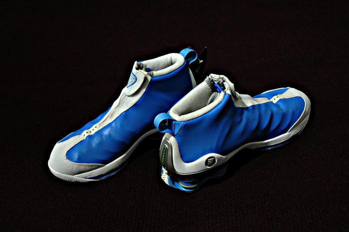 科比黑曼巴LOGO为什么这样设计