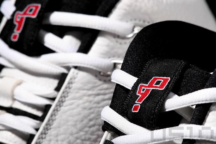 科比黑曼巴LOGO为什么这样设计