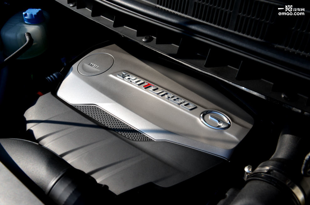 广汽传祺gm8和gl8油耗对比,性价比秒合资前辈试驾广汽传祺gm8