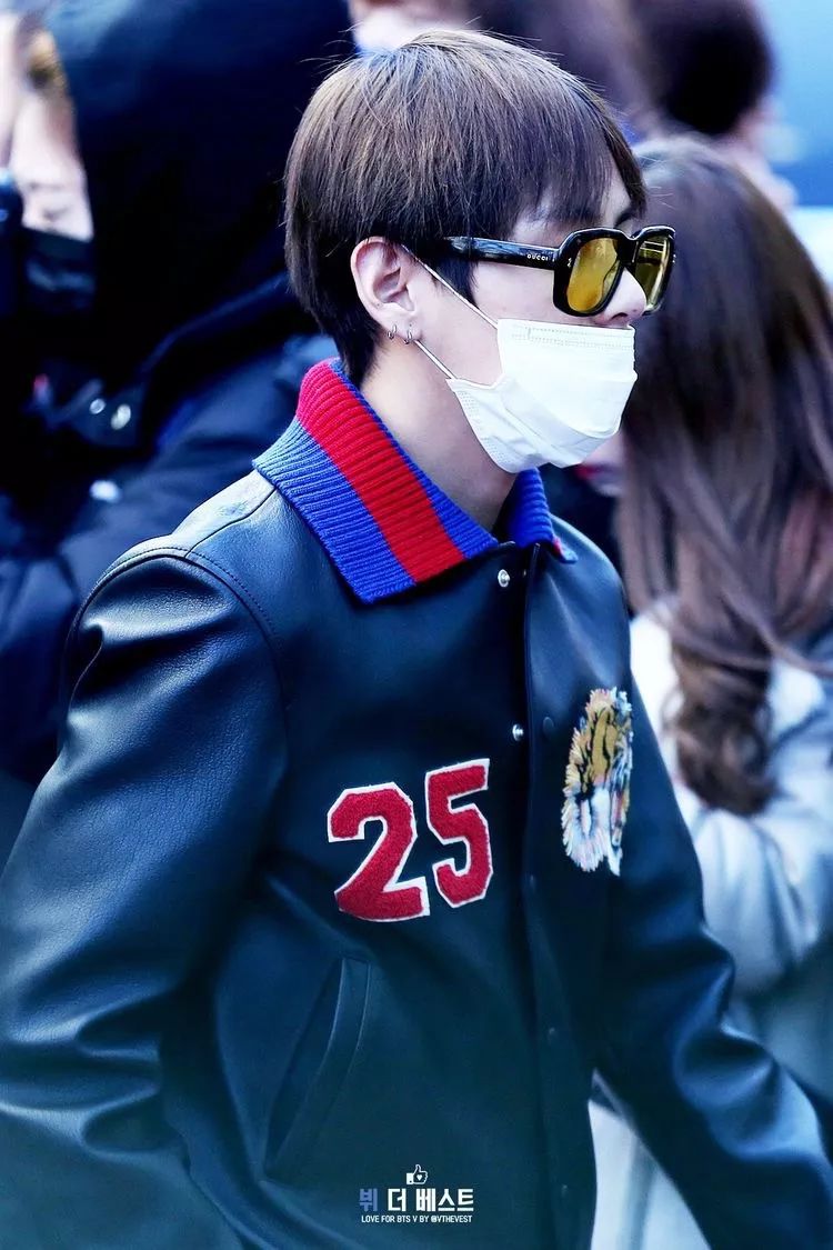 金泰亨生日快乐q版,金泰亨祝福别人生日快乐视频