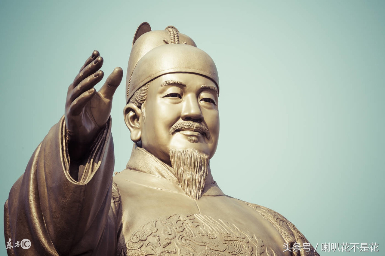 英语晨读必备：三国第十三回李郭二将长安斗，皇帝安义定新都