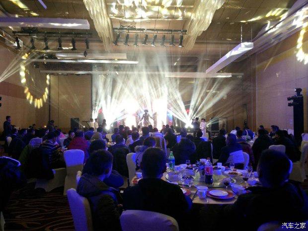 路不凡行非凡你见没见过这样的气场？