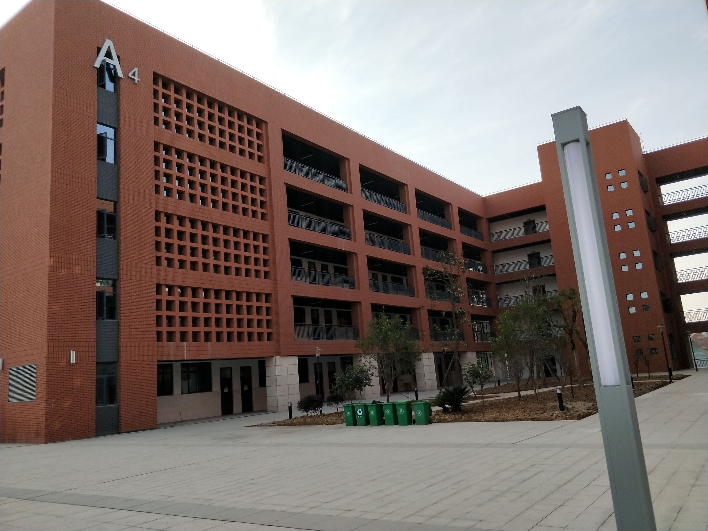 十堰市高级职业学校计算机教室,十堰郧阳区新学校