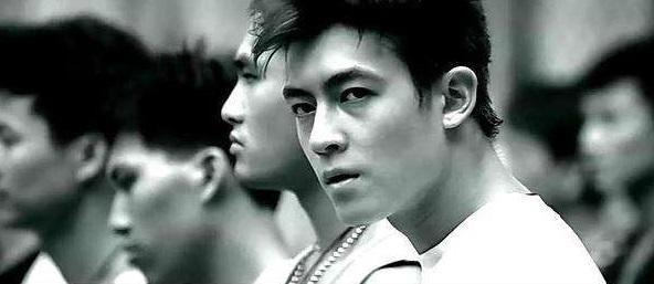 精神氮泵健身前后,余文乐健身方式叫什么