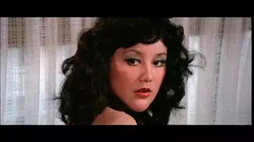 60元硅胶整容失败鼻歪脸斜，红极一时被封杀，如今自曝患癌