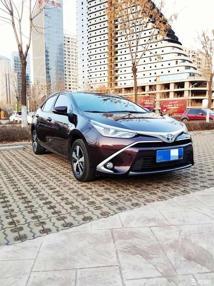 丰田凯美瑞漂亮大气又省油,丰田凯美瑞哪一款最好看最好