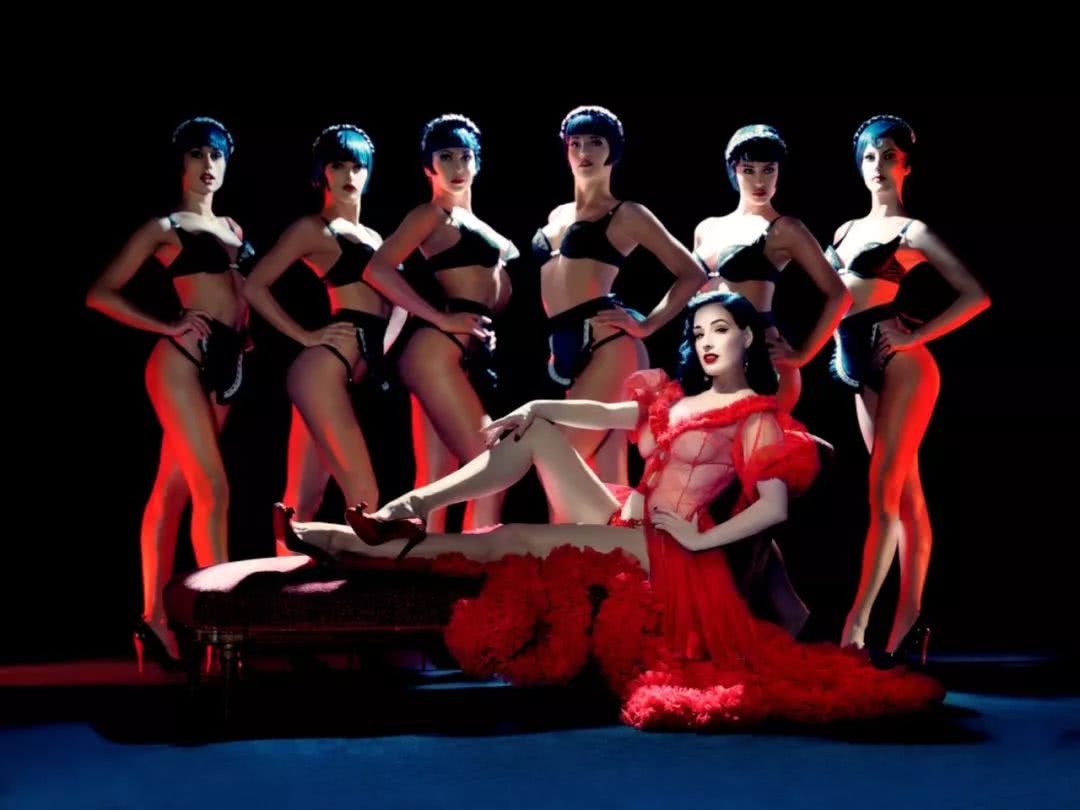 不愧是天下第一舞姬,不愧是第一名入场表演