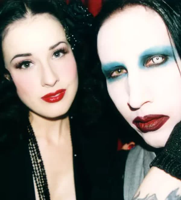 不愧是天下第一舞姬,不愧是第一名入场表演