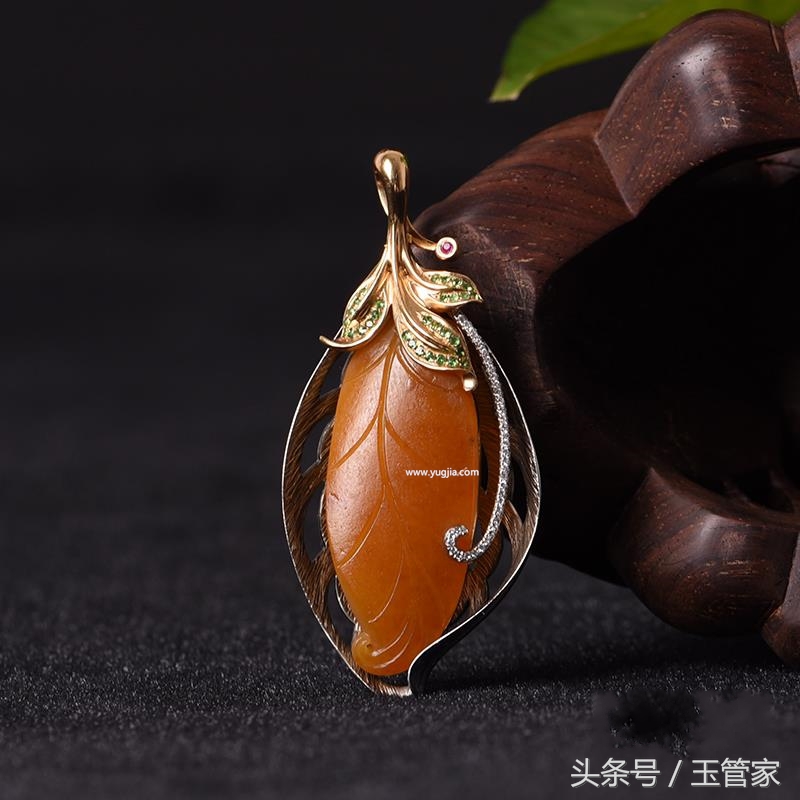 和田墨玉金镶玉吊坠价格,和田金镶玉吊坠十字架