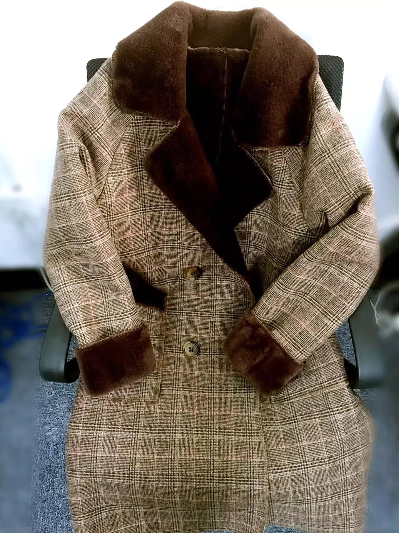 zara买新款,zara买了一件裙子多少钱