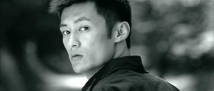 精神氮泵健身前后,余文乐健身方式叫什么