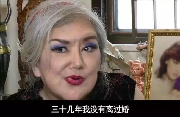 60元硅胶整容失败鼻歪脸斜，红极一时被封杀，如今自曝患癌