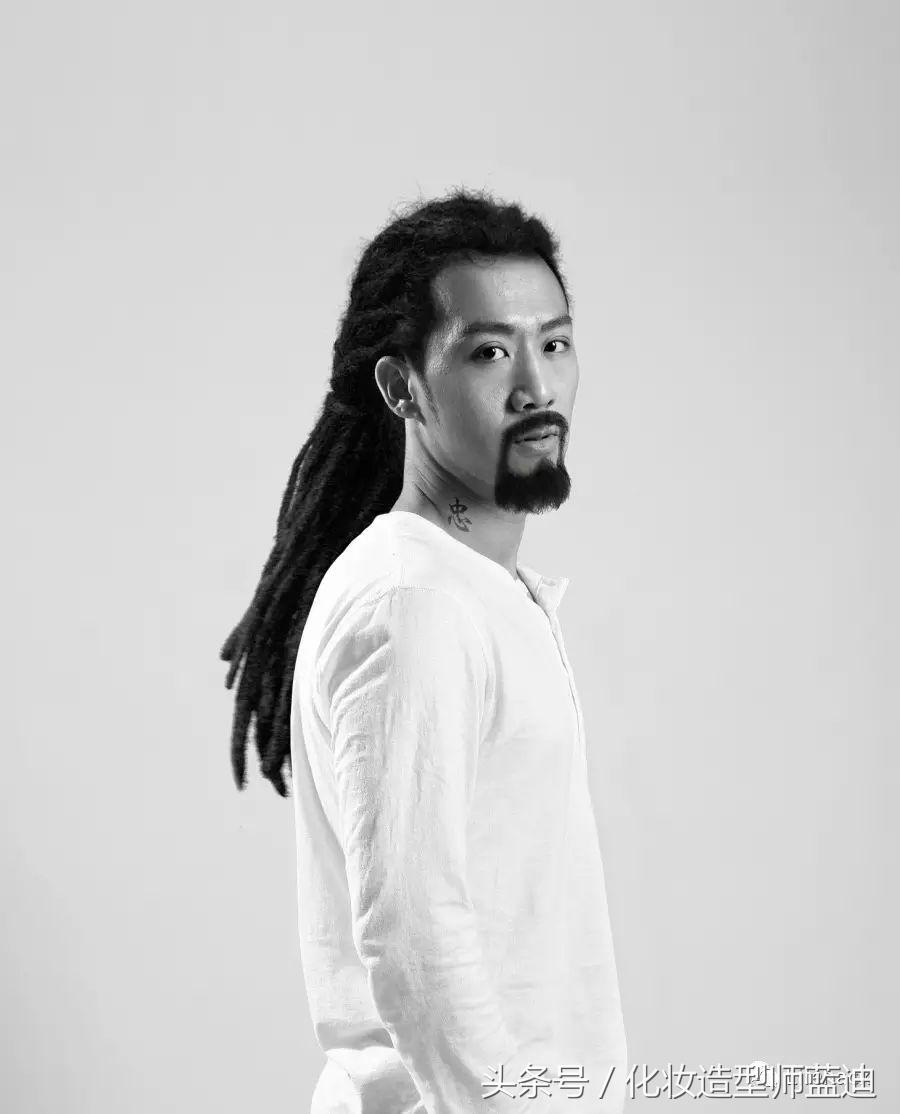 40岁的女人适合什么发型简单扎法,适合夏天的发型又好看又简单