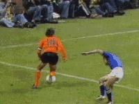 那时我的梦想之一是到意大利甲级联赛踢场球