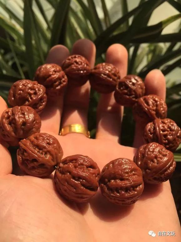 野生京八棱小核桃手串,野生雕刻小核桃手串