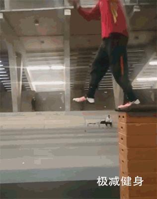 想扣篮如何练跳高,想扣篮怎么练弹跳哑铃