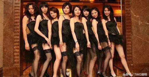 北服：“帝都裁缝魔法学院”的18岁，是乡土的