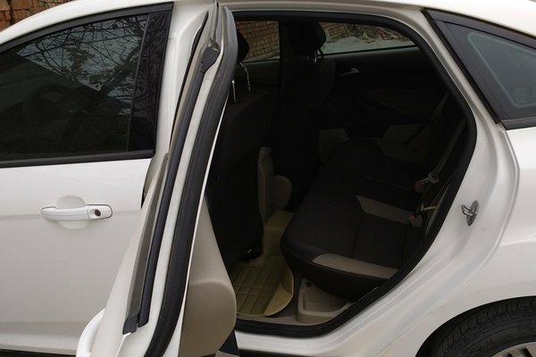 福特福克斯2012三厢20万公里,2012款福特福克斯省油模式