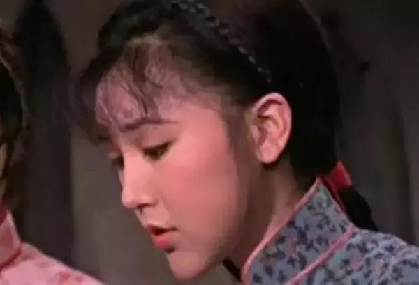 60元硅胶整容失败鼻歪脸斜，红极一时被封杀，如今自曝患癌