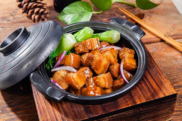 90后低成本创业项目适合穷人创业,餐饮业如何从零开始创业成功案例