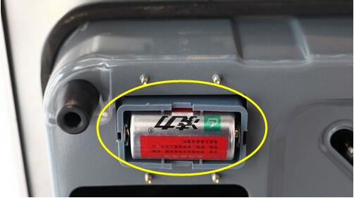 燃气灶自动熄火报警后打不着,燃气灶打不着火点着火一秒就熄火