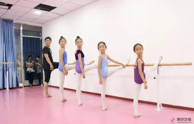 史上最痛苦的软开度训练,成年人软开度超实用训练方法