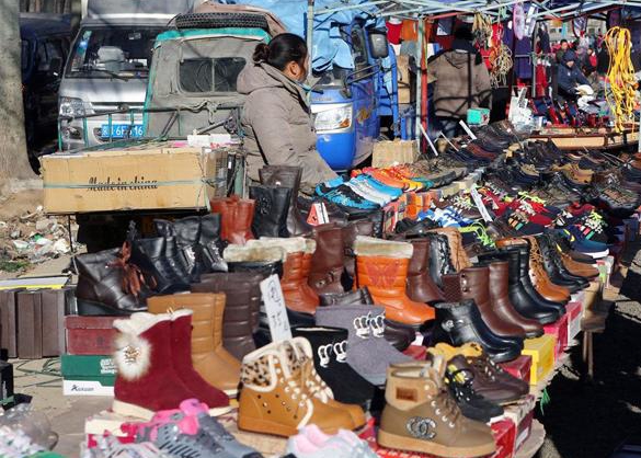 冬季摆地摊卖什么最火最近流行的,农村集市地摊卖什么产品最畅销