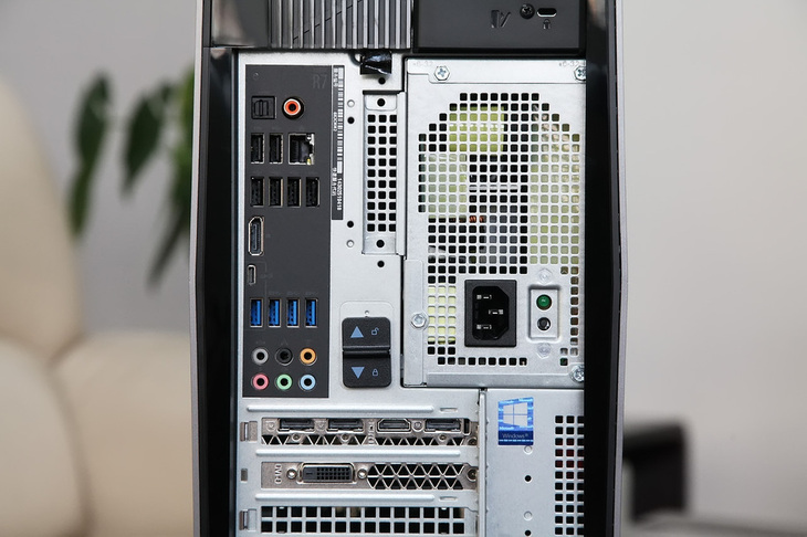 alienware八代,外星人alienwarex17r1评测