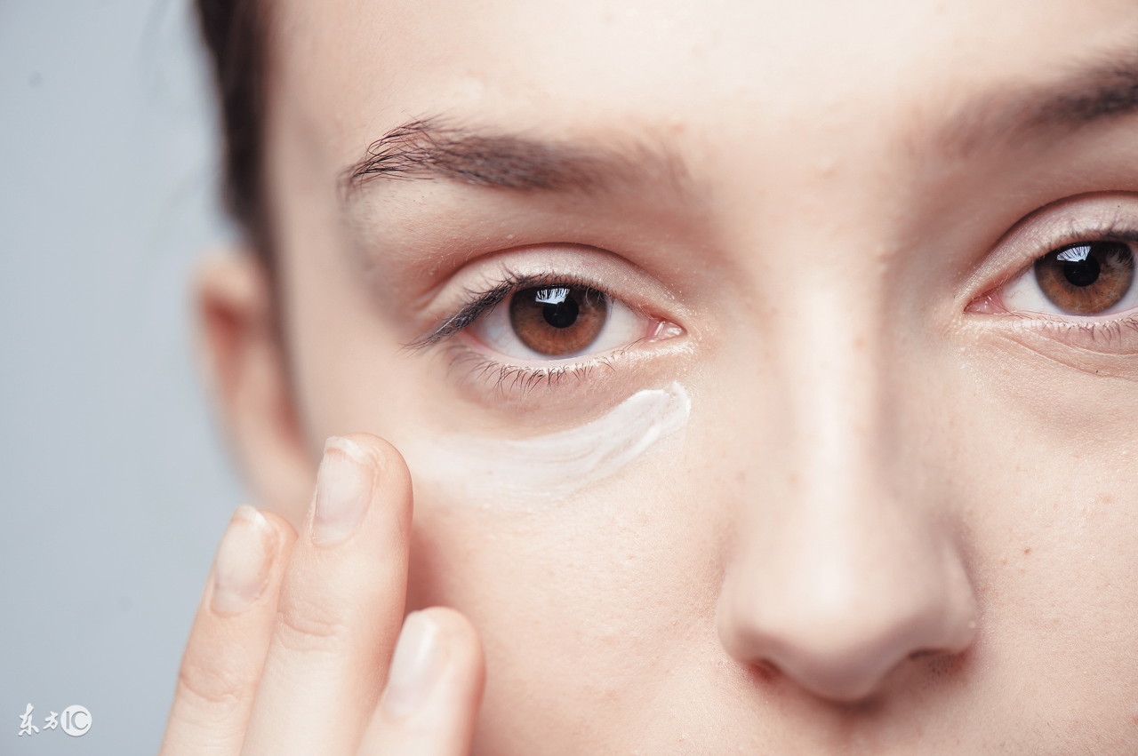 推荐一款适合50岁抗皱眼霜,最好用的眼霜女春秋款