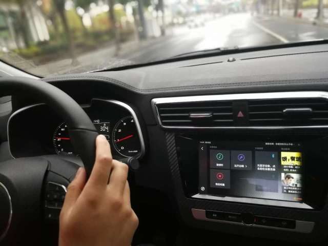 zs车怎么样值得买吗,试驾名爵zs2018款自动豪华版