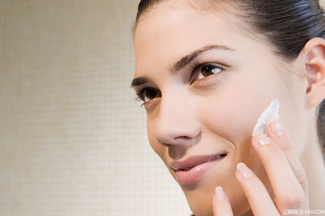 原来……最伤皮肤的不是化妆，而是卸妆！