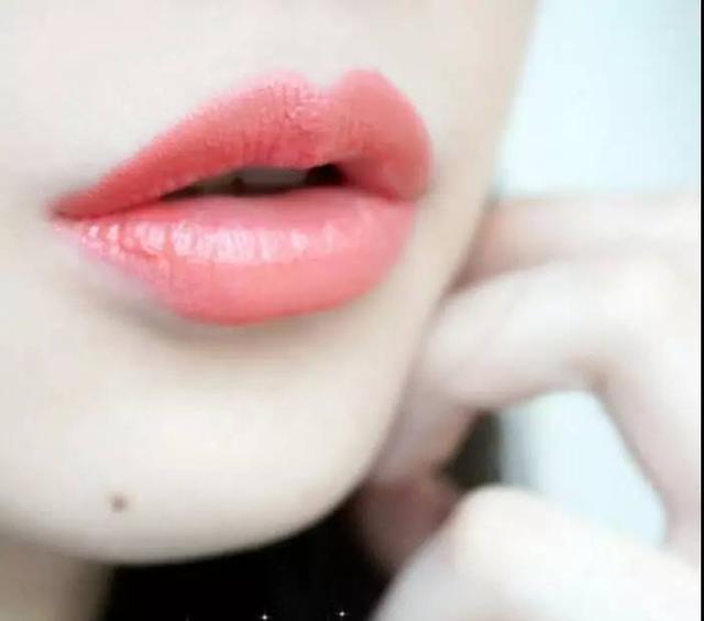 mac细管口红试色,mac口红色号中文