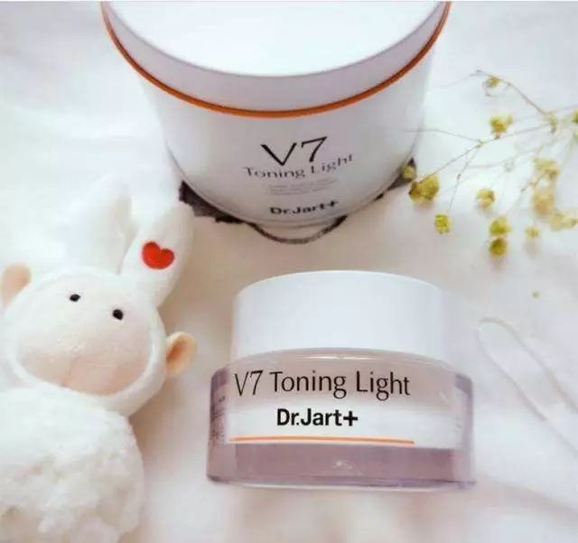 bb霜cc,bb霜cc霜素颜霜和粉底液的区别