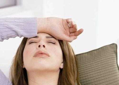 女性注意!一旦身体出现这7个征兆,就在暗示:你要提前闭经了!