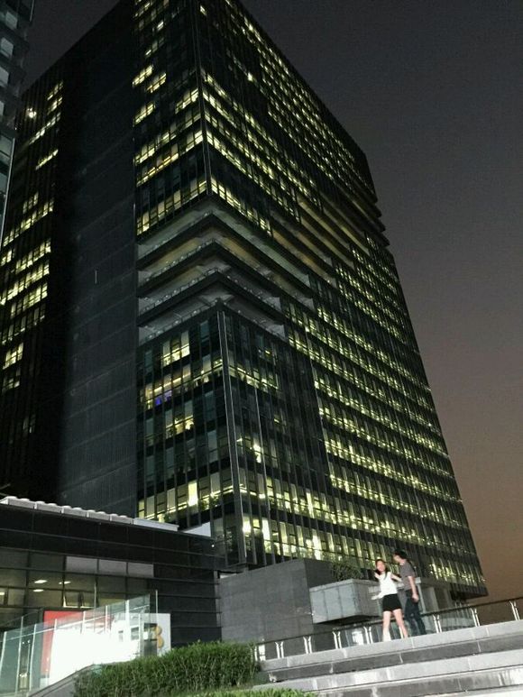 为什么在深圳工作感觉很压抑,在深圳生活压力大吗