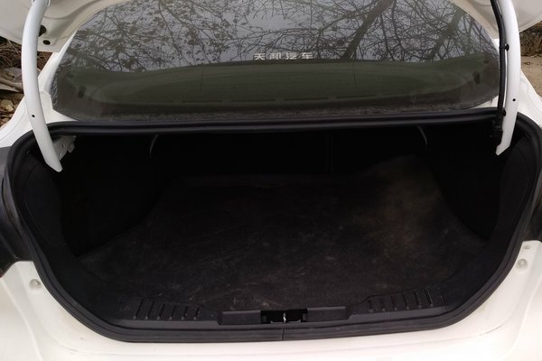 福特福克斯2012三厢20万公里,2012款福特福克斯省油模式