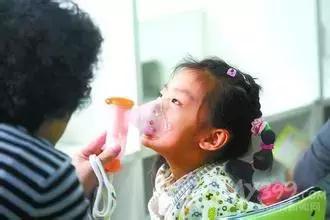 谣传“雾化的药物含有激素,使用起来比输液还可怕”,你信吗?