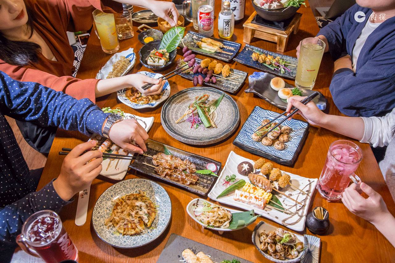 只想来这家居酒屋吃个饭,没想到找到了另一半……