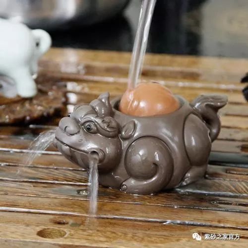 店铺金蟾茶宠怎么摆放,金蟾茶宠应该怎么摆