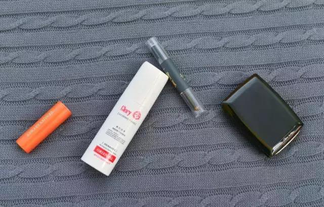 敏感肌卸妆洁面乳,适合敏感肌用的去角质洁面乳