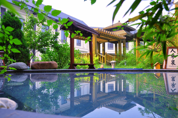 广东最大溶洞,广东洞中温泉