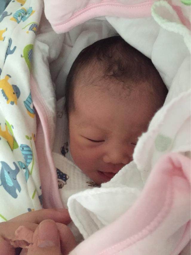 怀孕初期孕吐是证明孩子发育好吗,孕期没有孕吐怎么判断胎儿健康