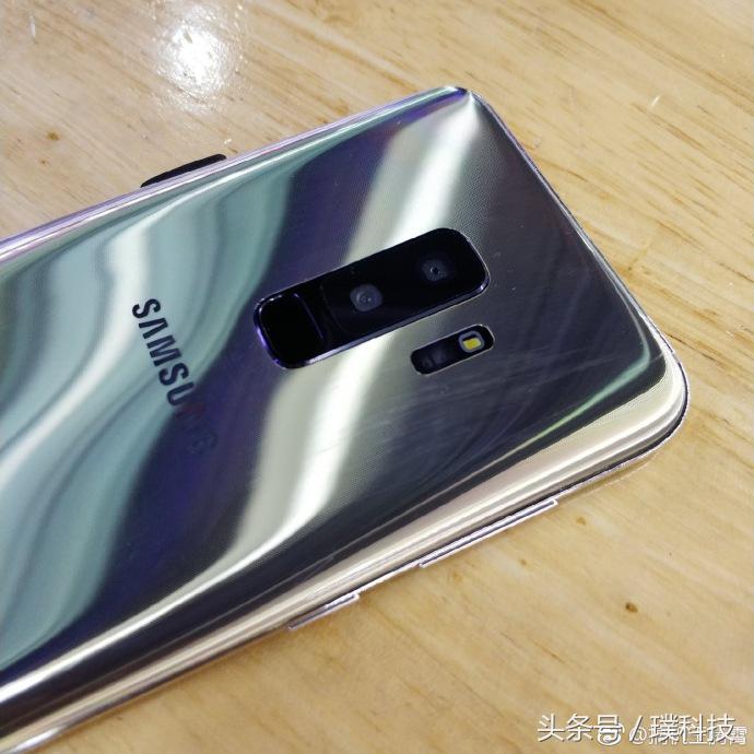 三星galaxys9+配置参数价格,三星galaxys9还值得买吗