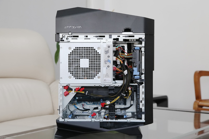 alienware八代,外星人alienwarex17r1评测